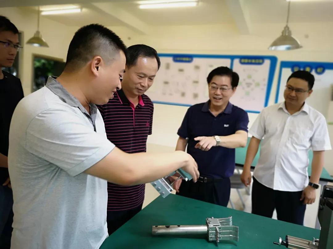 發(fā)揮勞模示范效應 打造過硬技術團隊