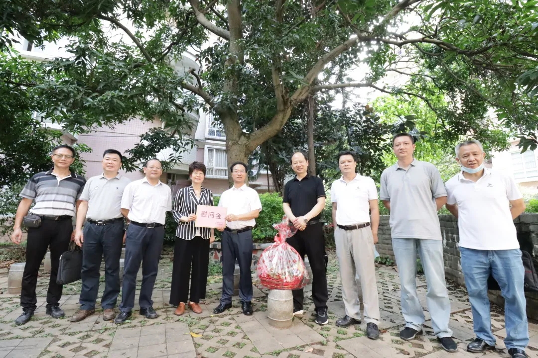 暖心！自治區(qū)總工會調(diào)研走訪慰問組到我市開展調(diào)研走訪慰問活動