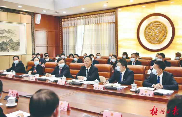 順流而下立潮頭，溯流而進(jìn)爭上游！劉寧參加梧州市代表團(tuán)審議