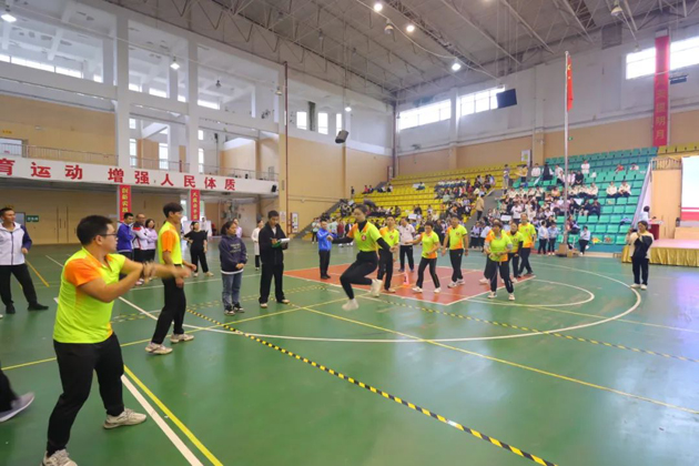 一起“趣”運(yùn)動！2023年梧州市教職工趣味體育運(yùn)動會歡樂無限