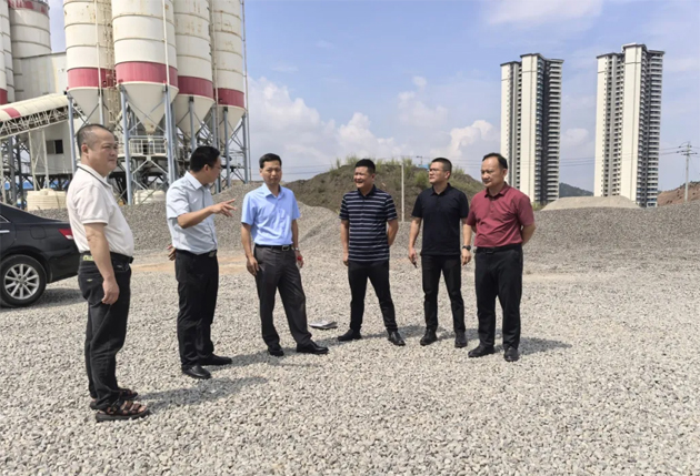 精準把脈加快推進│ 梧州市總工會赴藤縣、岑溪市指導縣級工人文化宮項目建設工作